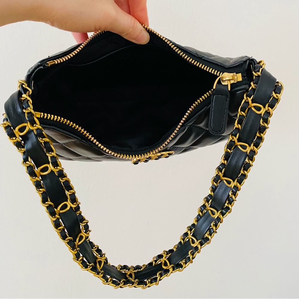 New in Box Chanel Makeup GWP Black Quilted Faux Leather 19 Hobo Shoulder Bag - Picture 11 of 15